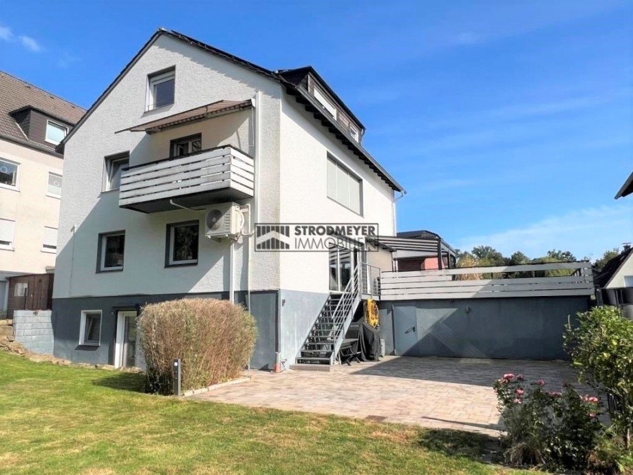 Hausr�ckansicht u. 2. Terrasse Mehrfamilienhaus Hagen