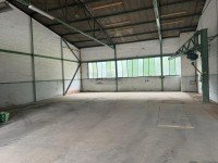 Hauptbild Beheizte Lagerhalle mit Büro gegenüber Bauhaus