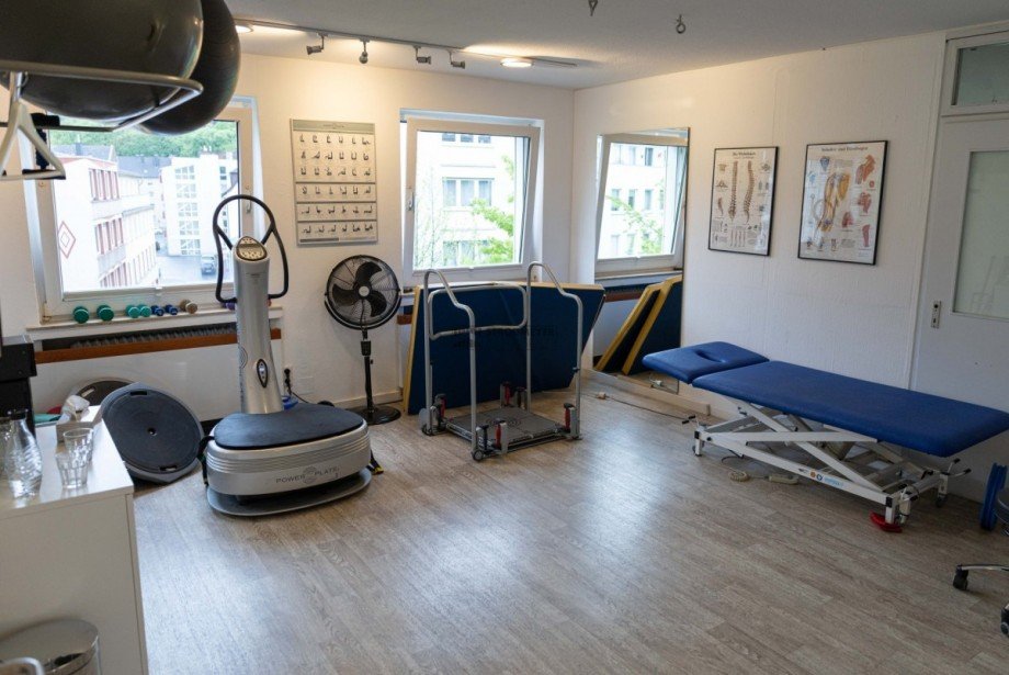 Physiopraxis 3. OG Behandlung Wohn- / Gesch�ftshaus Hagen