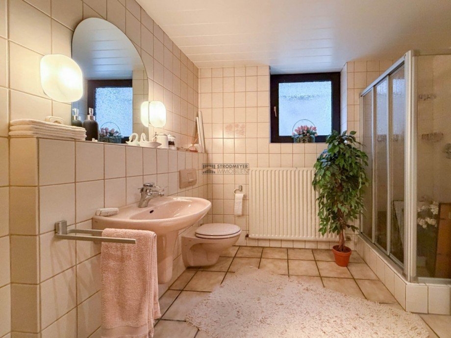 Bad im Untergeschoss Einfamilienhaus Hagen