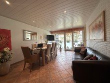  Helle 3-Zimmer Wohnung mit Aufzug, sonniger Loggia und Tiefgaragenstellplatz