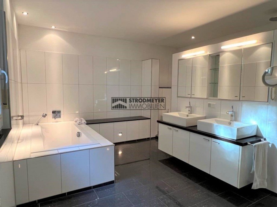 Modernes Badezimmer Einfamilienhaus Hagen