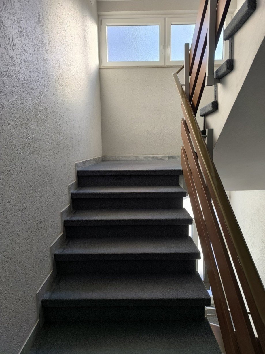 Treppenhaus mit Teppichboden Etagenwohnung Hagen
