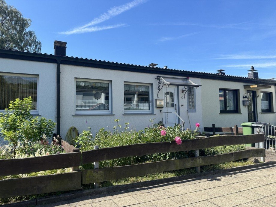 Stra�enansicht Reihenmittelhaus Herdecke