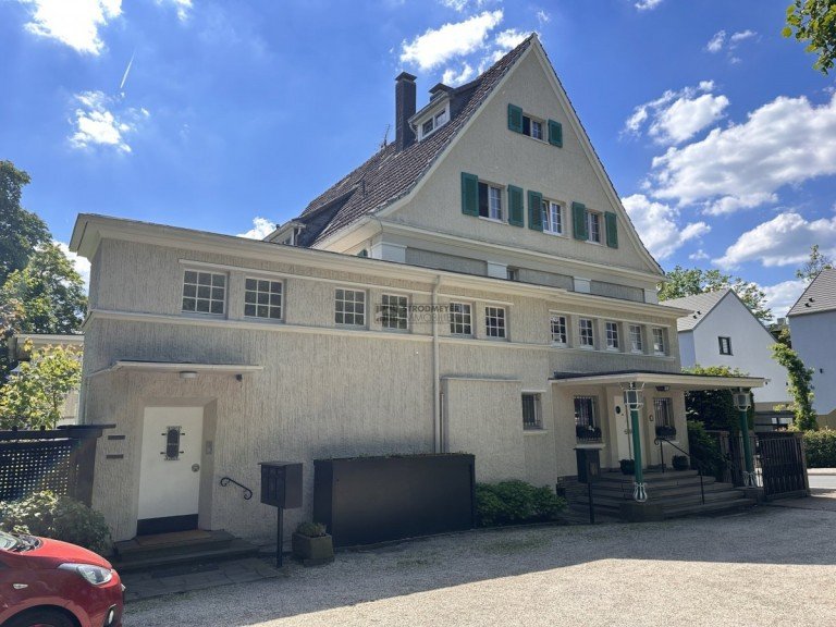 Ansicht Herdecke - Zentrum Etagenwohnung Traumhafte Altbauwohnung mit K�che, Balkon und Garage - f�r Paare oder Singles