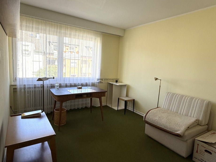 Kinderzimmer / B�ro EG Zweifamilienhaus Hagen