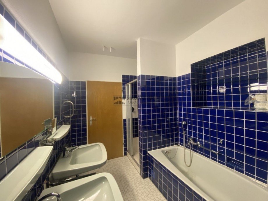 Bad EG Einfamilienhaus Wetter