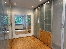 Ankleide Sch�nes Einfamilienhaus mit zwei Garagen, eigener Zufahrt und tollem Grundst�ck!