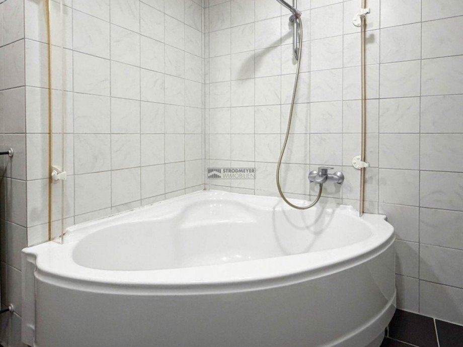 Badewanne Dachgeschosswohnung Hagen