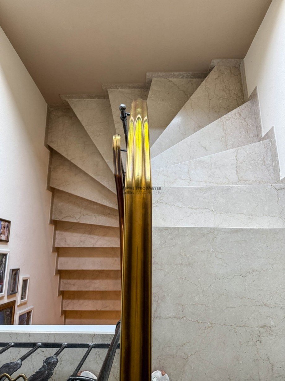 Hochwertige Treppe Einfamilienhaus Hagen