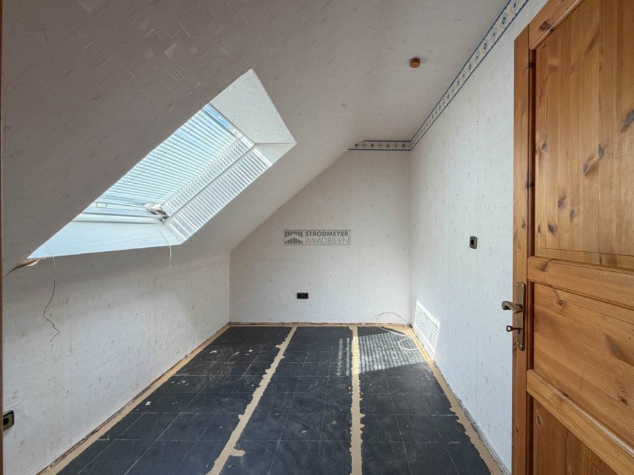 Bodenraum beim Wohnungseingang Dachgeschosswohnung Hagen